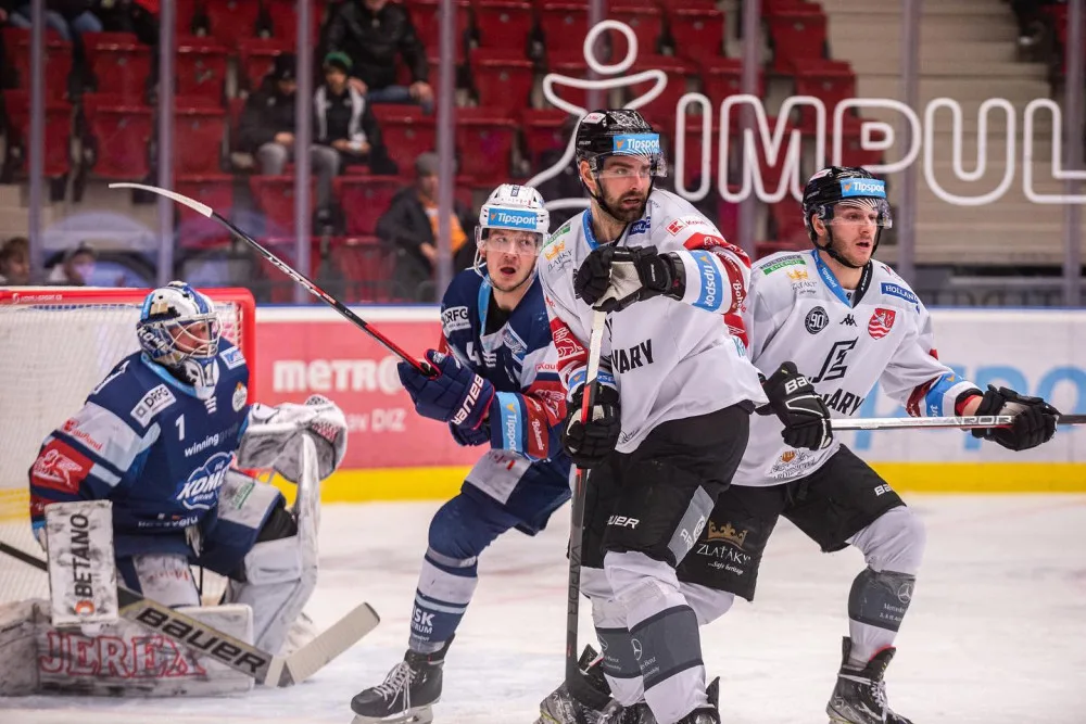 Zmar Komety trvá. Brno přetlačily Karlovy Vary a odsunuly ho do suterénu extraligy
