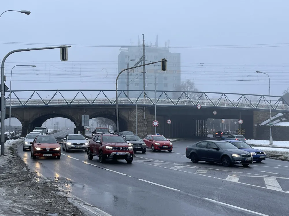 Brno si udělalo průzkum. Zjistilo, že lidé jezdí autem většinou bez spolujezdců