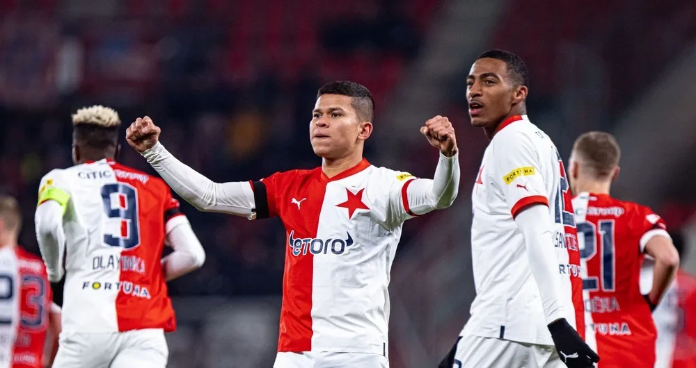 Fotbalová Zbrojovka favorita nezaskočila. Slavia rozhodla zápas ve druhé půli