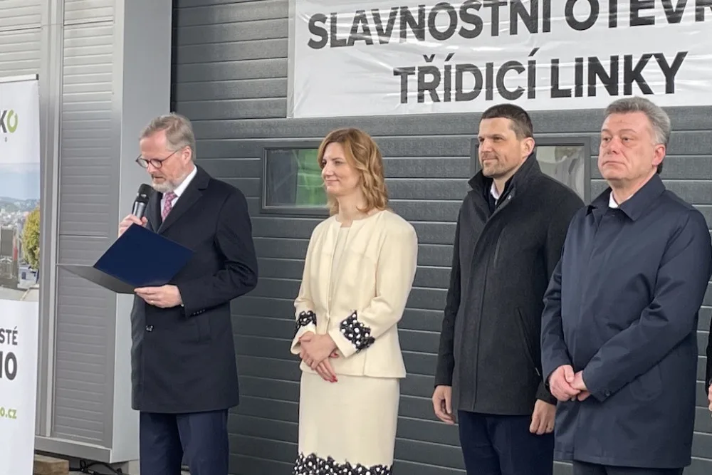 Brno nepotřebuje na třídění odpadků lidi. Pořídilo si nejmodernější stroj v republice
