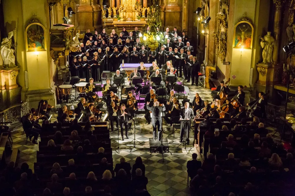 Brněnská Filharmonie chystá před Velikonocemi dvě světové premiéry