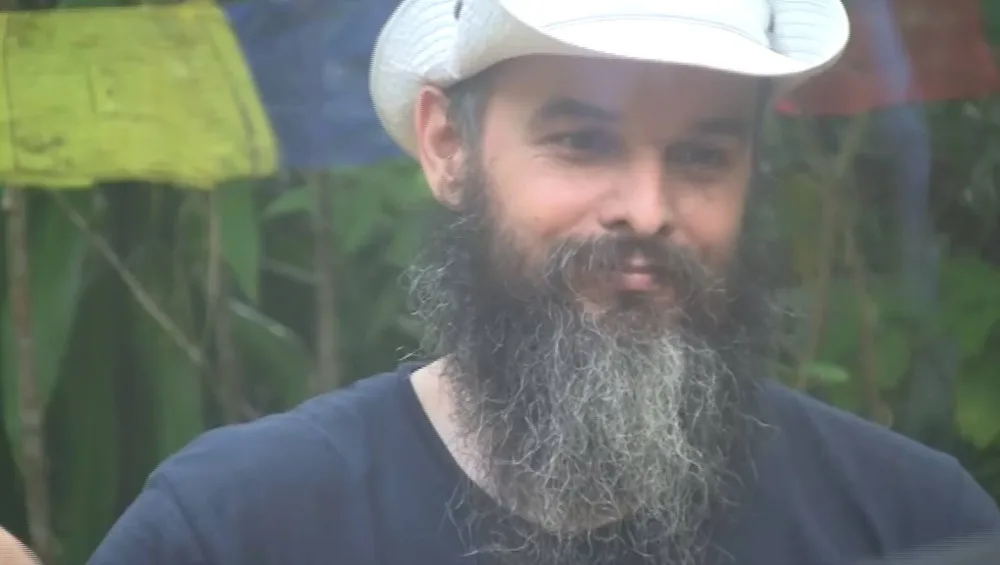 Guru Jára