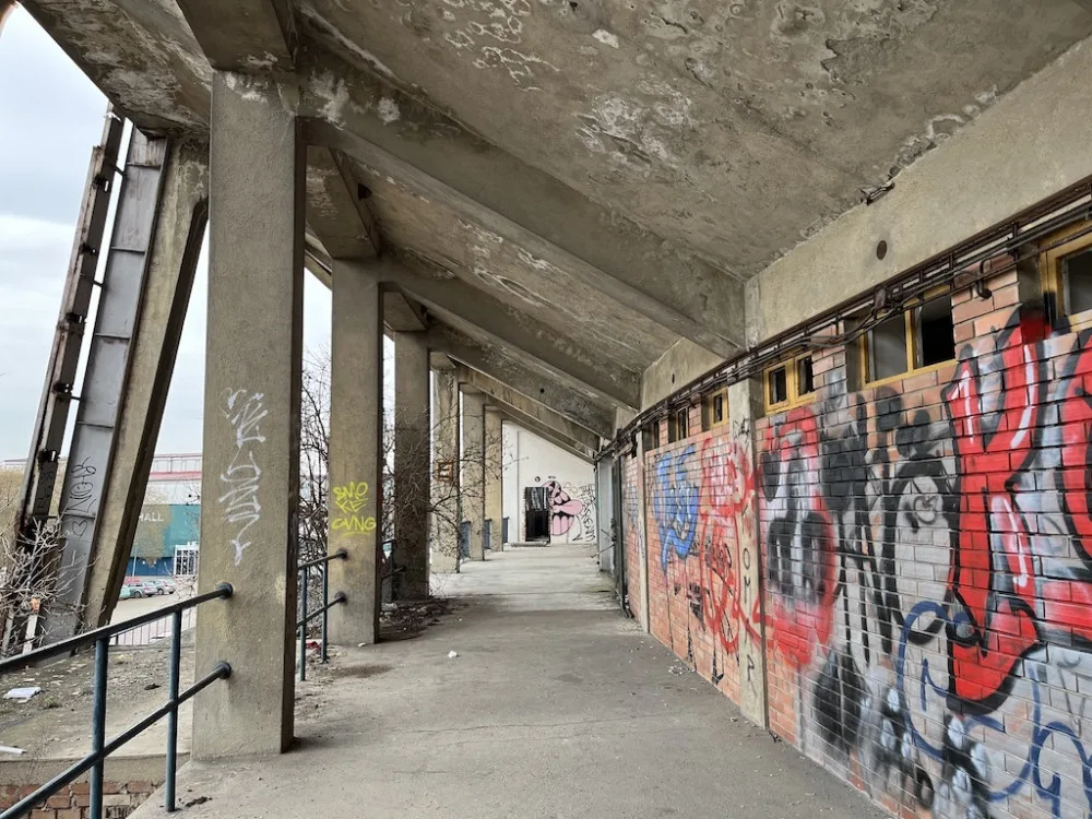 Brno dá stovky tisíc korun expertům, aby posoudili technický stav stadionu za Lužánkami