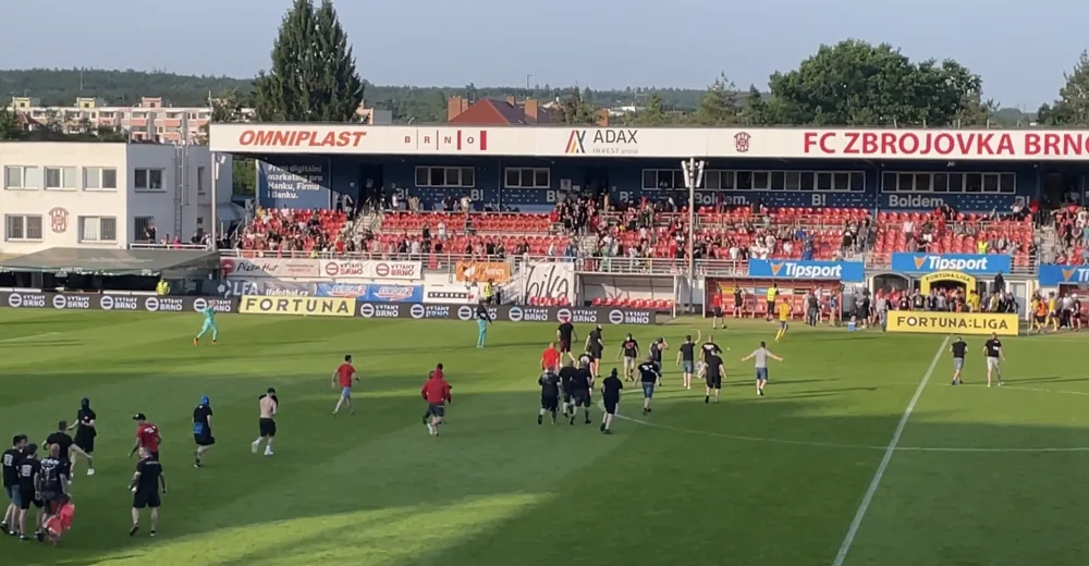 Flastr pro Zbrojovky na cestu do druhé ligy. Disciplinárka trestala klub za fanoušky