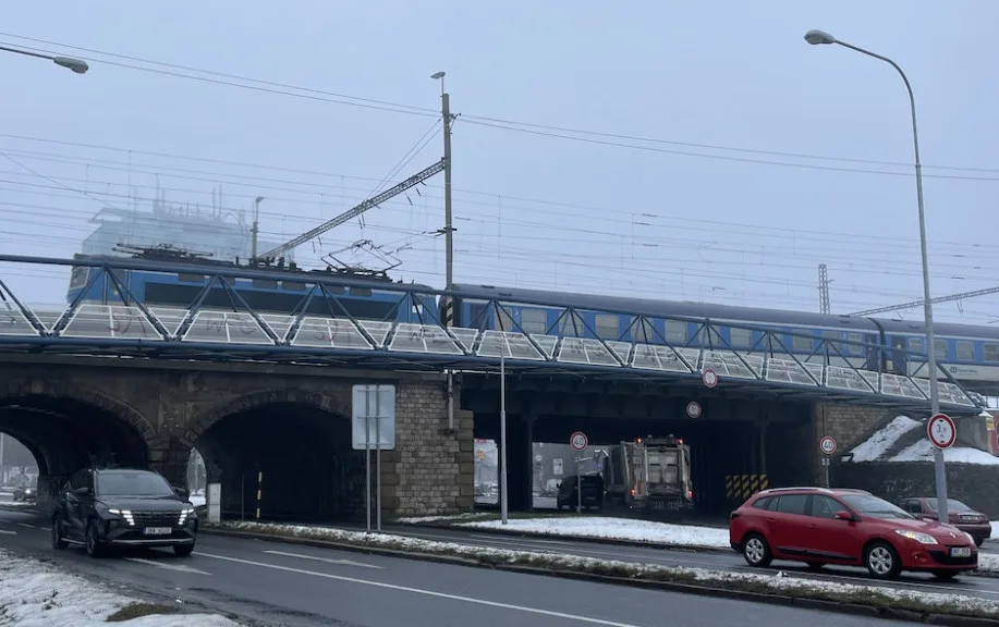 Železničáři si našli firmu, která v Brně opraví most přes Svratku.