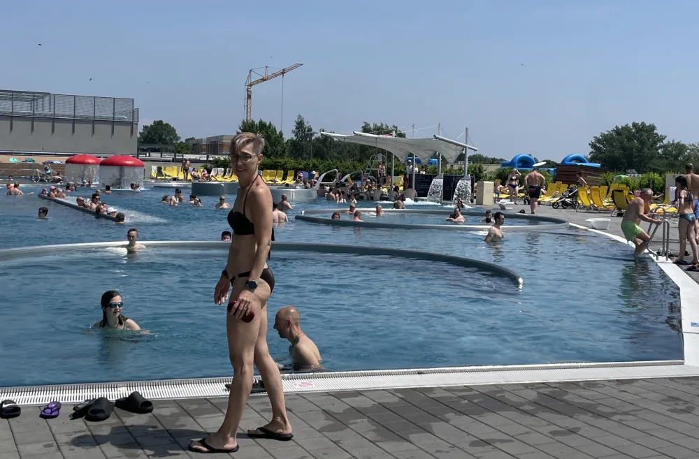 Největší akvapark postavil dětské tobogány a chystá nový hotel i parkovací dům