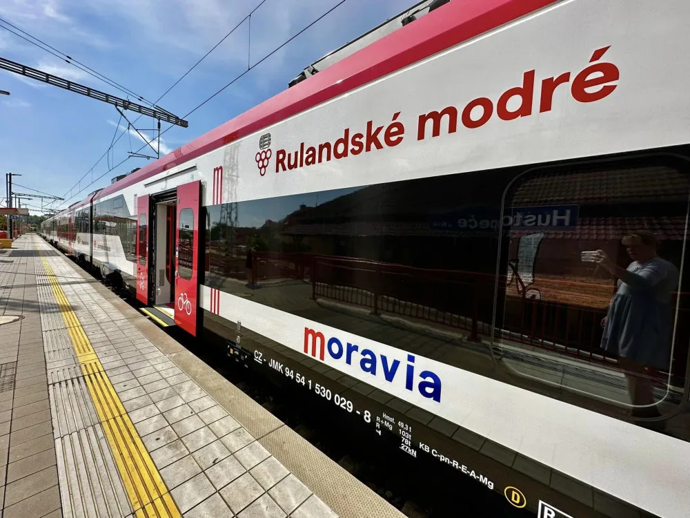 Na jižní Moravu dorazila kompletní dodávka nových vlaků. Jméno dostaly podle vína