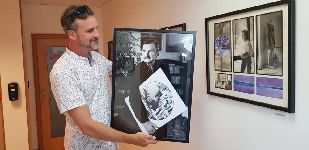 V Brně vzpomínají na legendárního fotografa, který zvěčnil dohodu Klause a Mečiara