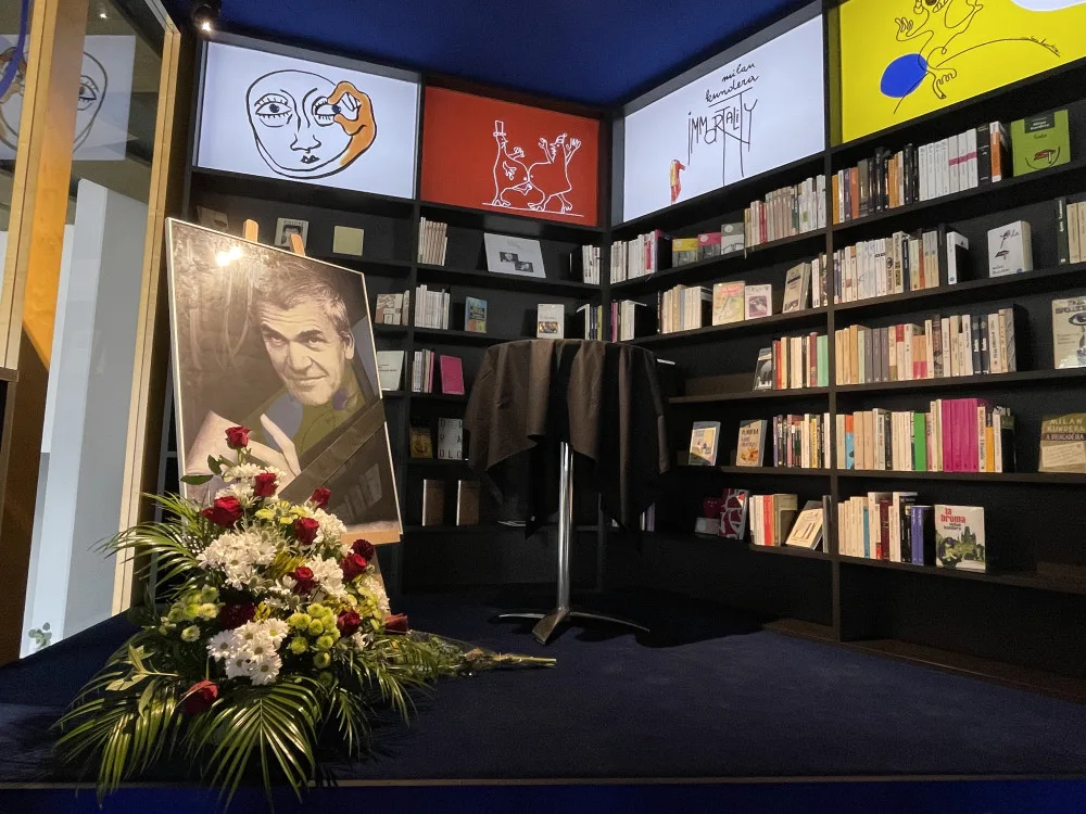 Pietní místo Milana Kundery v Brně