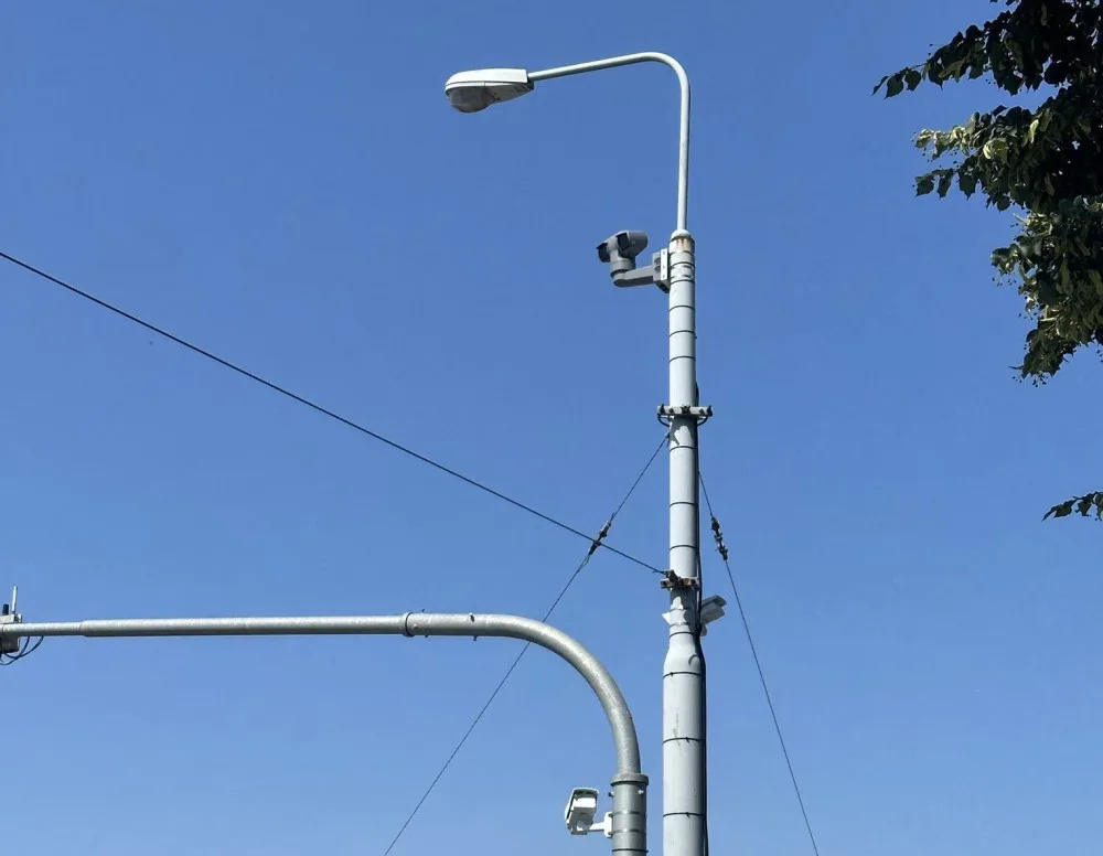 U křižovatky v Brně nastraží kameru. Pohlídá, aby řidiči nejezdili na červenou
