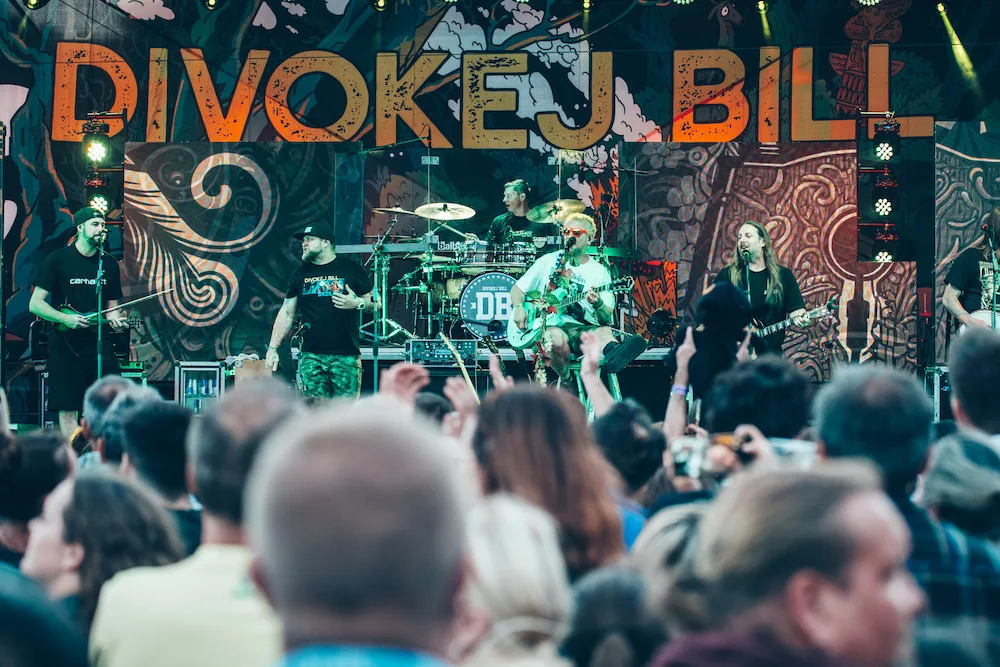 Divokej Bill míří na velkolepé turné. Vyhrajte vstupenky