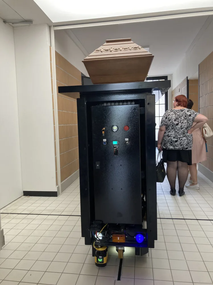 Brno se chlubí opravenou obřadní síní. Přibyl robotický katafalk a dataprojektor
