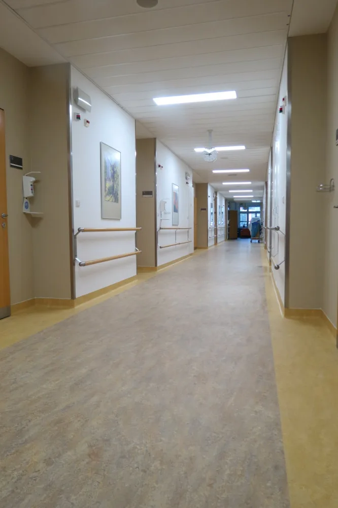 Onkologický ústav v Brně opravil lůžkové oddělení klinické onkologie, aby měli pacienti větší pohodlí