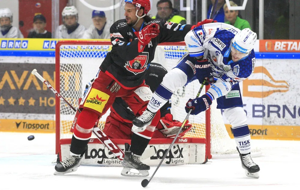 Kometa vyplenila Hradec. Soupeři nasázela pět branek