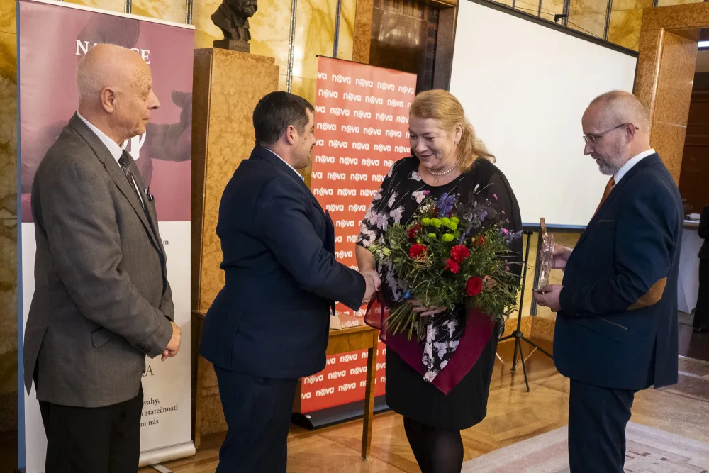 Cenu Michala Velíška získal automechanik z Brna. Z hořící budovy zachránil dva lidi