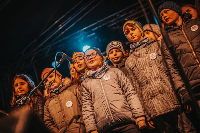 Znojmo se šňoří do vánočního. Advent zpestří ruské kolo, rakouští čerti i zabíjačka