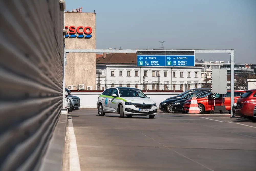 V Brně čeká stovka sdílených vozů Car4way. Špičková auta zavezou lidi i na druhý konec republiky