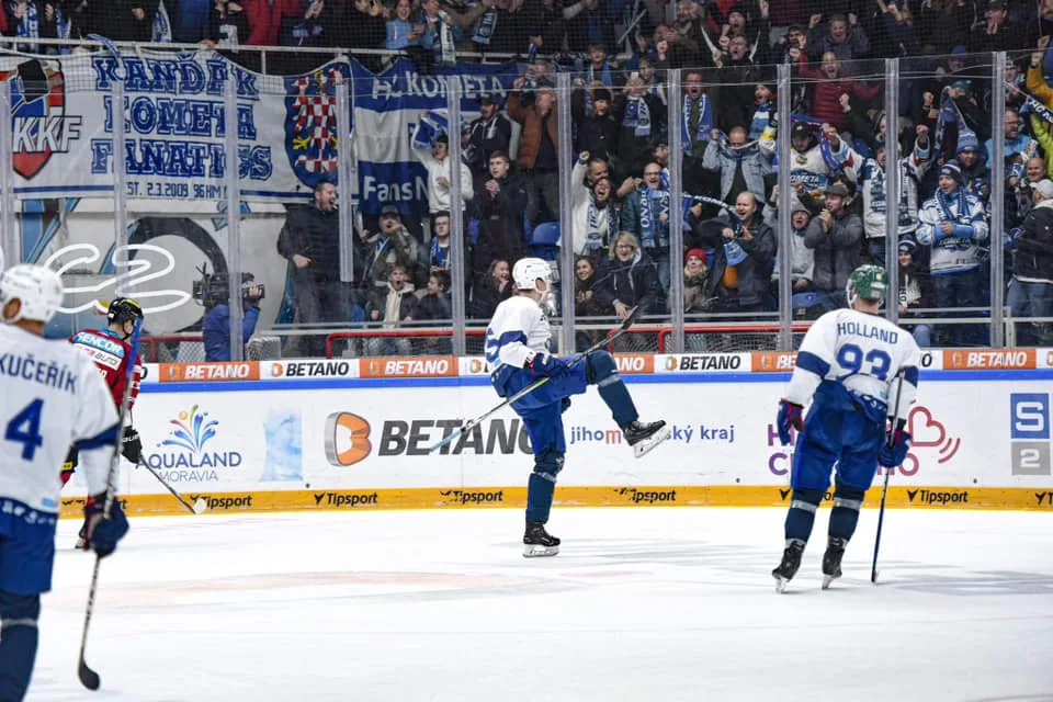 Kometa přetlačila Spartu v prodloužení. Rozhodl Cingel