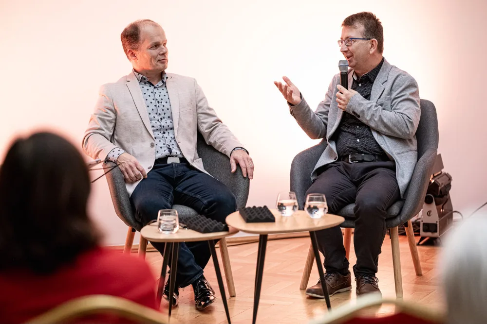 dirigent Müller (vlevo) a sbormistr Vajda (vpravo)