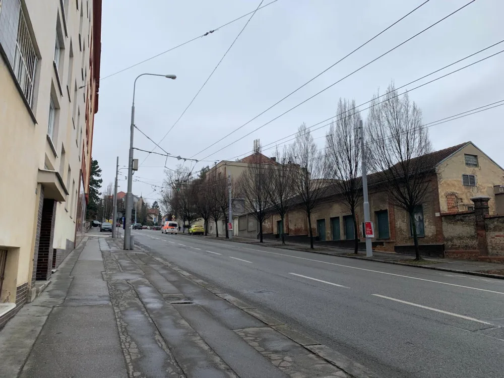 Řidičům na Žlutém kopci se uleví. Vyroste tam parkovací dům se dvěma stovkami míst