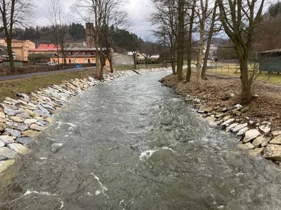 Oteplení a deštivé počasí trápí moravské vodohospodáře. Upouští některé nádrže