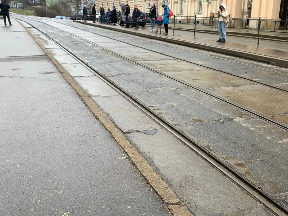 Na místě dnes není po tragédii ani památky