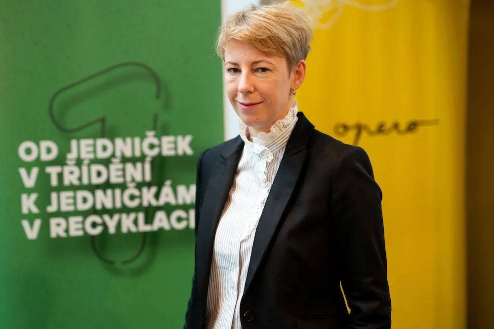 Zálohy jsou jedinou cestou, jak vysbírat 90 procent obalů k recyklaci, říká manažerka Iniciativy pro zálohování