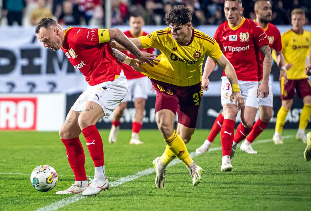 Zbrojovka popáté za sebou nezvítězila. S béčkem Sparty doma prohrála 2:3