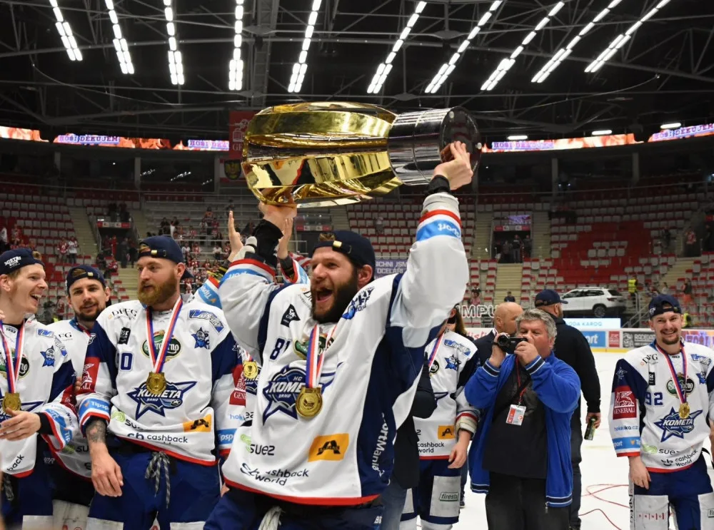 Útočník Komety Tomáš Vincour končí hráčskou kariéru. Rozšíří sportovní úsek klubu