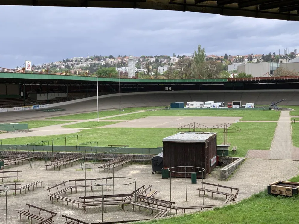 Pop Messe se nemůže vrátit za Lužánky, proběhne na Velodromu. Organizátoři představili kulisy akce