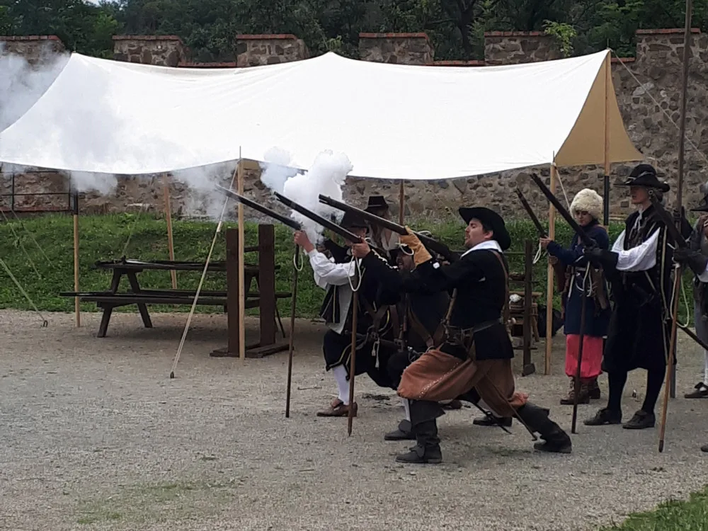 Kam o víkendu na jižní Moravě? Na historický šerm nebo řemeslný veletrh