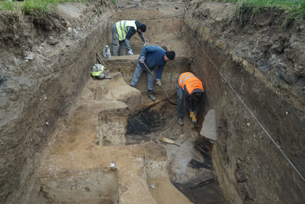 Archeologové zjišťují, jak vypadalo předměstí Brna v 11. století. Při vykopávkách našli i obytný dům