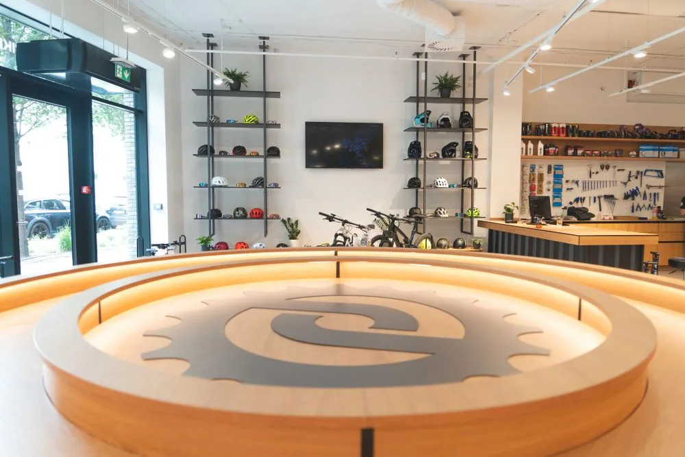 Největší slovenský cyklo e-shop MTBIKER otevřel ve Vlněně první českou prodejnu