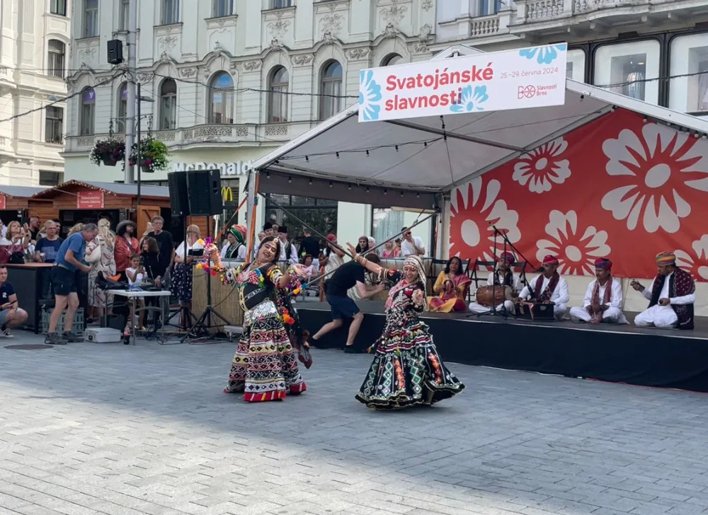 Do Brna přijely folklorní soubory z Indie i Mexika
