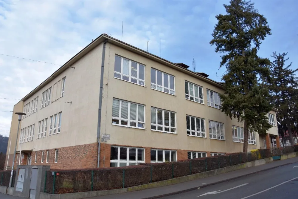 ZŠ Hroznová 1