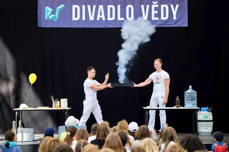 Veleúžasněbetální počtáři a glocny pálený, naštelujte ovary!
