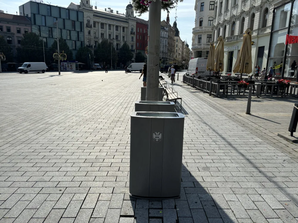 ANKETA: Na Svoboďáku jsou nové koše. Pojmou třikrát víc odpadu a jsou jinak rozmístěné