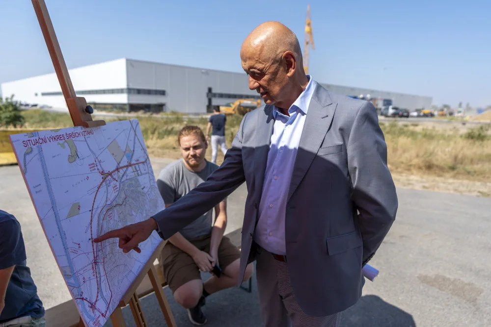 V Blučině se letos dočkají stavby obchvatu. Průtahem skrz město projede i osm tisíc aut za den