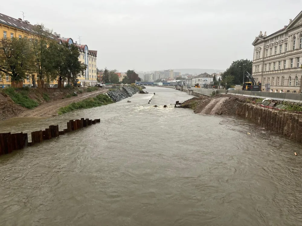 Hladiny řek na jihu Moravy stouply. Zatím za to může zejména upouštění přehrad