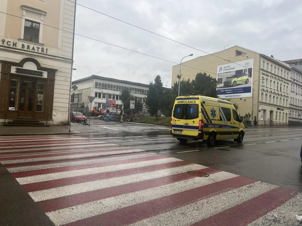 VIDEO: U Milosrdných bratří v Brně evakuují celou nemocnici