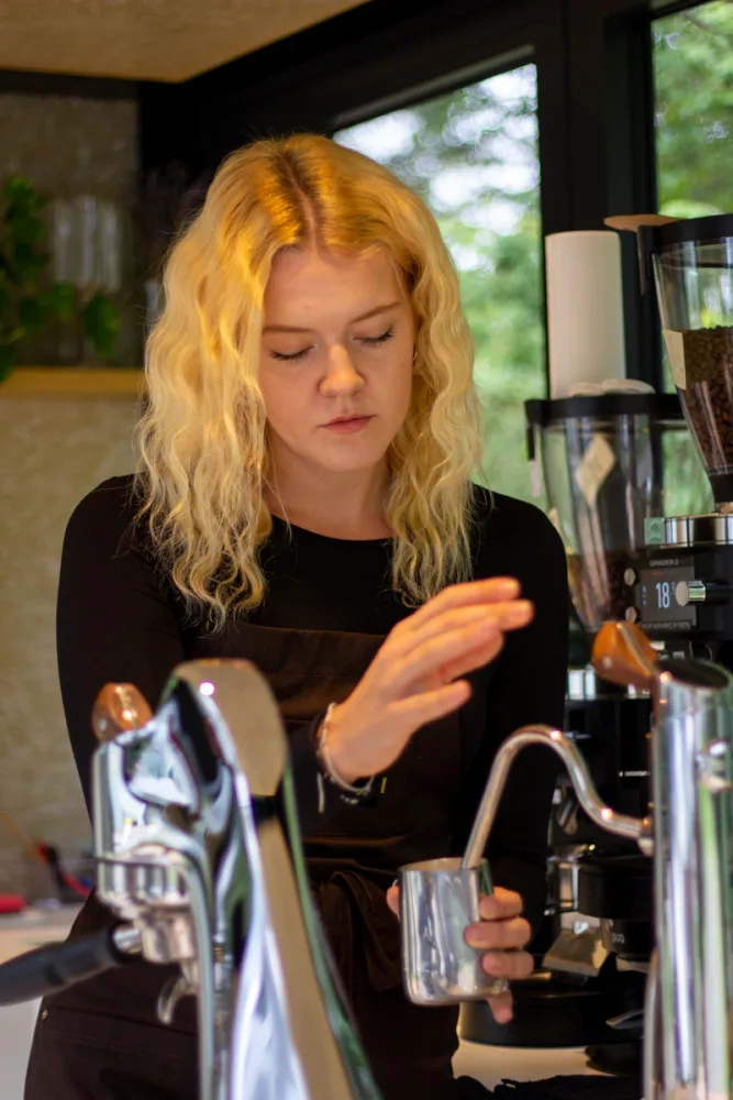 Můj cíl nikdy nebyl soutěžit, ale je to dobrý pocit, říká vítězka soutěže v latté artu
