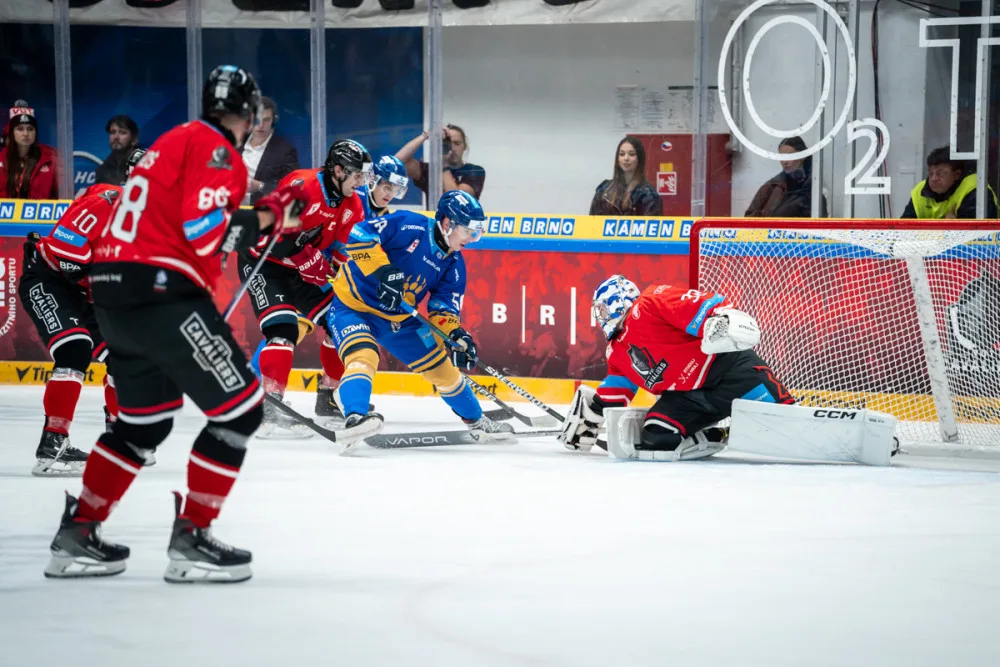 Derby univerzit ovládla před vyprodaným Rondem Masarykova univerzita. Porazila VUT 4:3