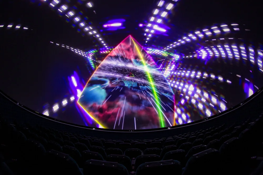 Na brněnské hvězdárně máte poslední příležitost zhlédnout opus magnum skupiny Pink Floyd