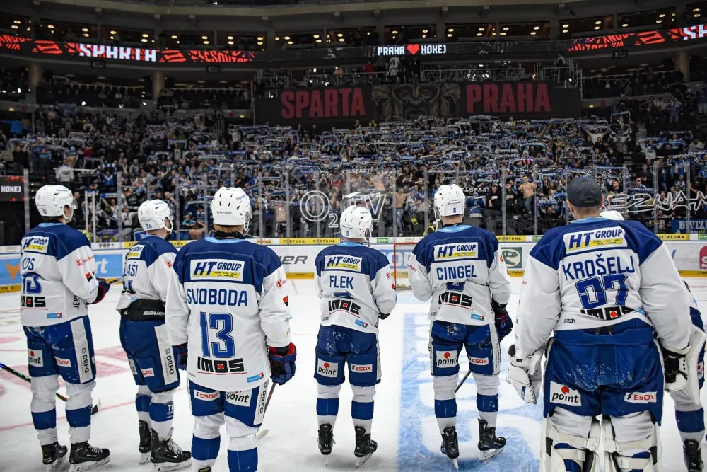 V O2 aréně vybojoval zlato, teď se Flek vrátil a třemi body zařídil výhru Komety nad Spartou
