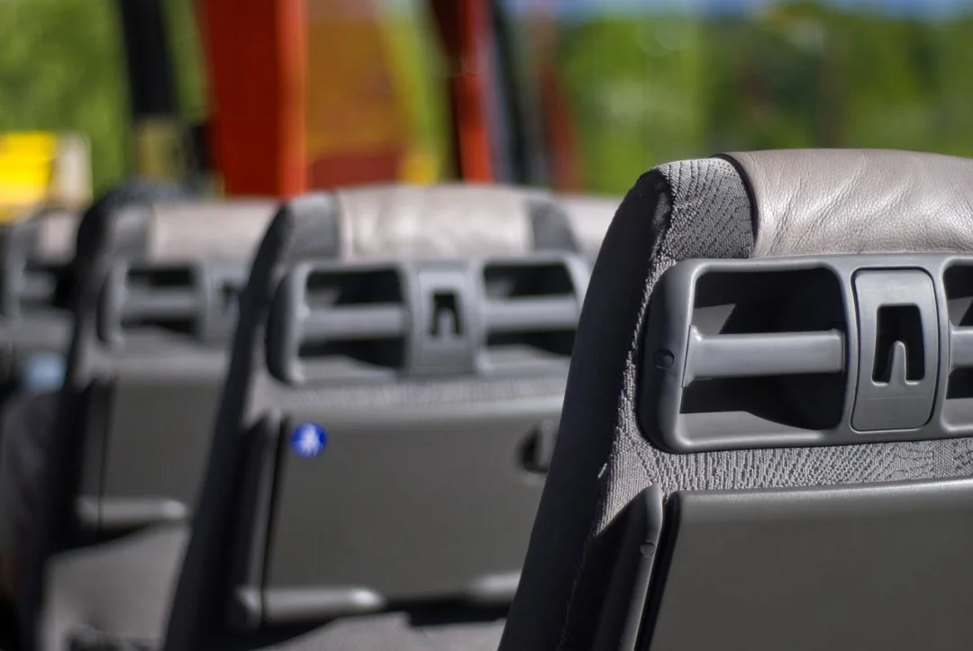Zoufalý Argentinec zůstal v noci na benzince u Břeclavi. Ujel mu zájezdový autobus se všemi věcmi