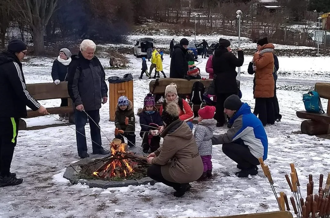 Kam o víkendu na jižní Moravě? Na zimní táborák nebo Tříkrálový koncert