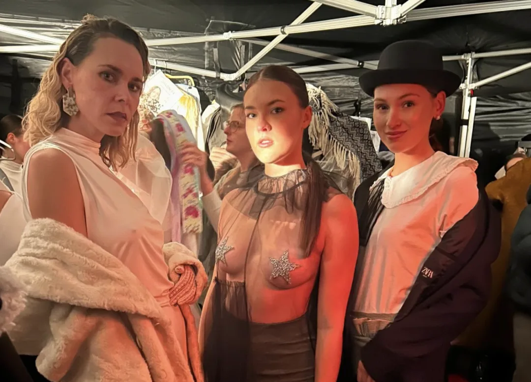 V Brně otevírá půjčovna oblečení. Nabídne kousky od lokálních designérů nebo módu z druhé ruky