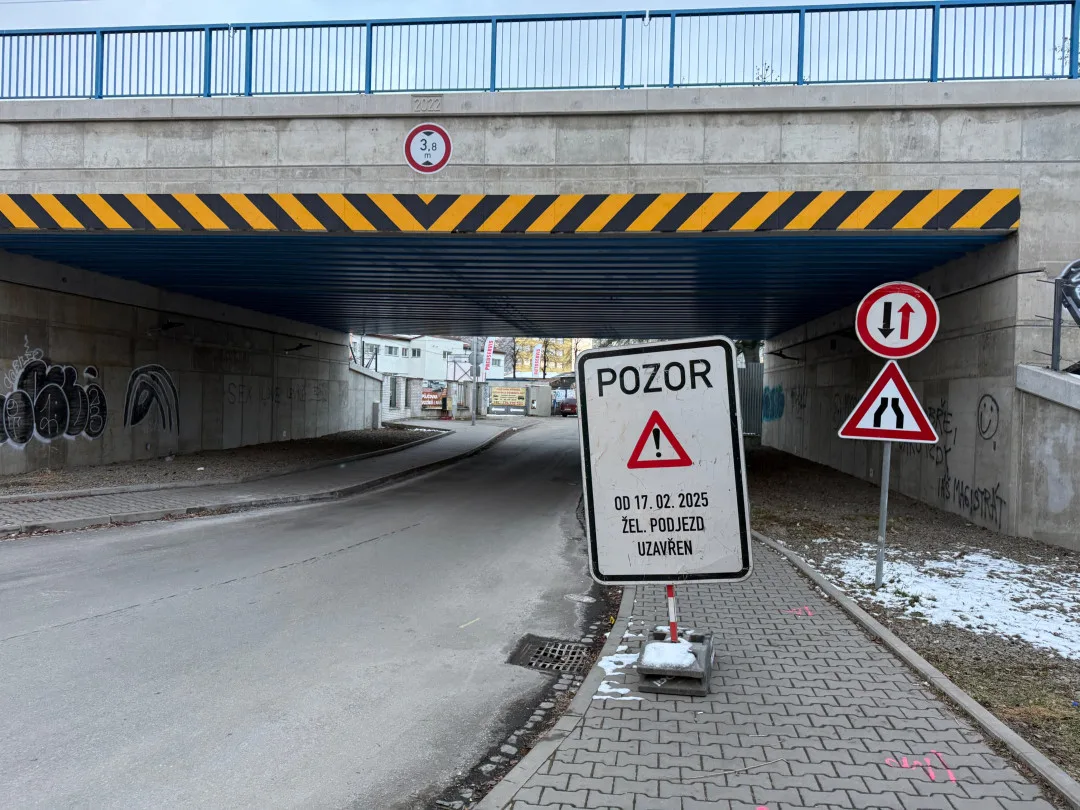 Druhý pokus je tady. V Brně začalo rozšiřování podjezdu, které poprvé skončilo paskvilem
