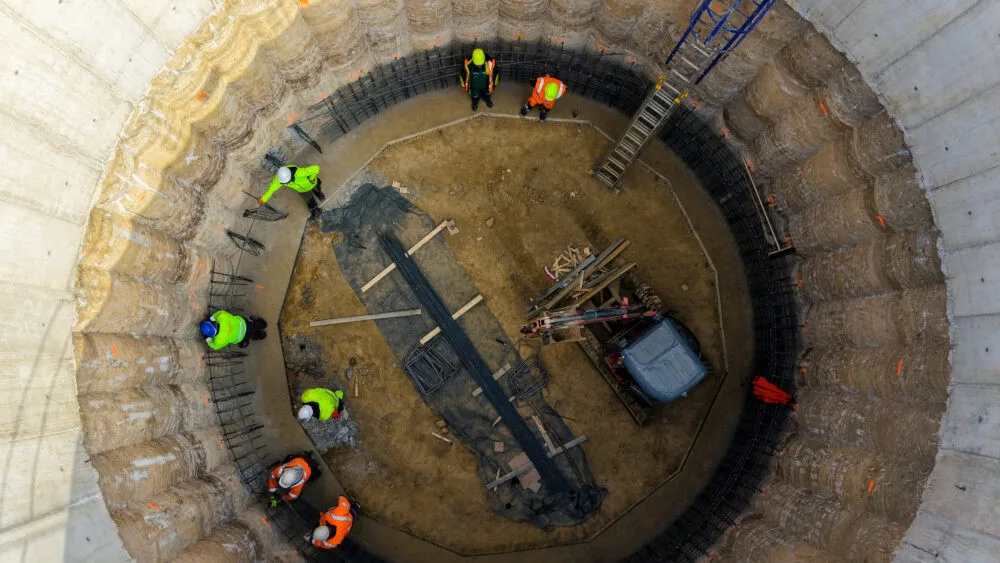 VIDEO: V brněnských Vinohradech dělníci hloubí obří štolu. Zkoumají terén pro stavění tunelu