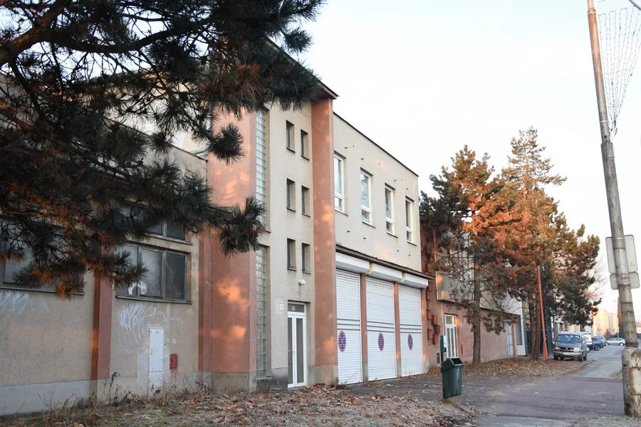 Blíží se referendum ve Znojmě. Lidé zvolí osud bývalých Městských lázní i hasičské zbrojnice